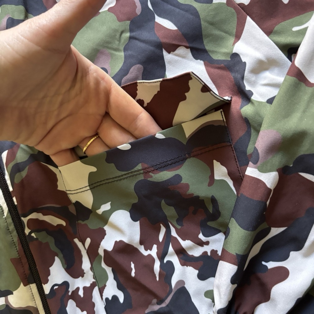 Year Of Ours Camo Terrain Jacket full zip Cropped Medium Performance Lightweight - Picture 6 of 12
